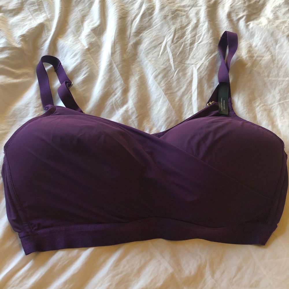 Déesse purple wireless t-shirt bra size 42D.